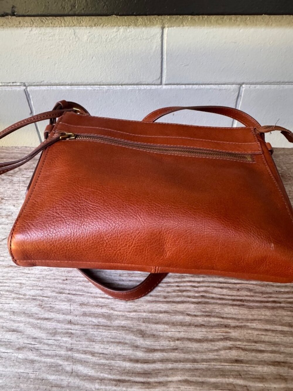 Fossil Genuine Leather Crossbody Bag Cognac Brown Zip Top Shoulder Purse